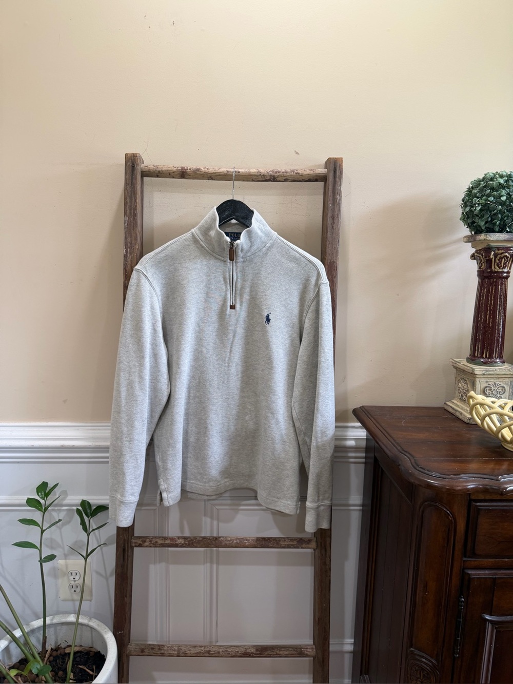 Ralph Lauren Men's Light Gray Quarter-Zip Pullover Sweater